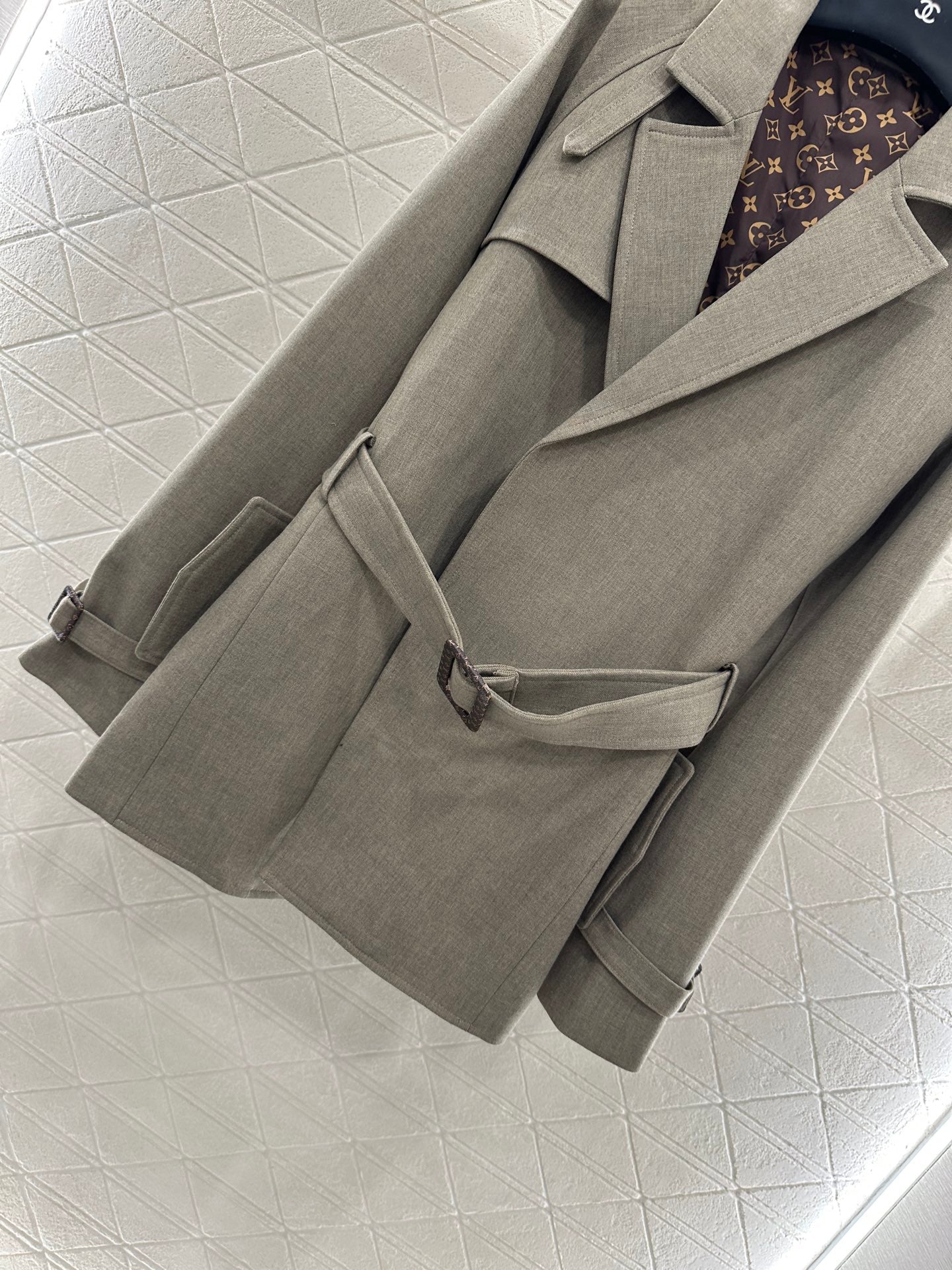 25fw Collar waistband mid length jacket