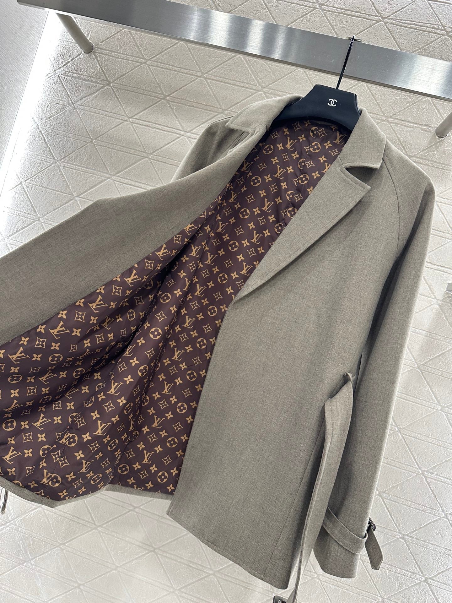 25fw Collar waistband mid length jacket