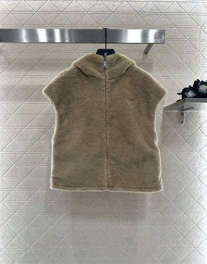 25fw Wearing fur vest on both sides