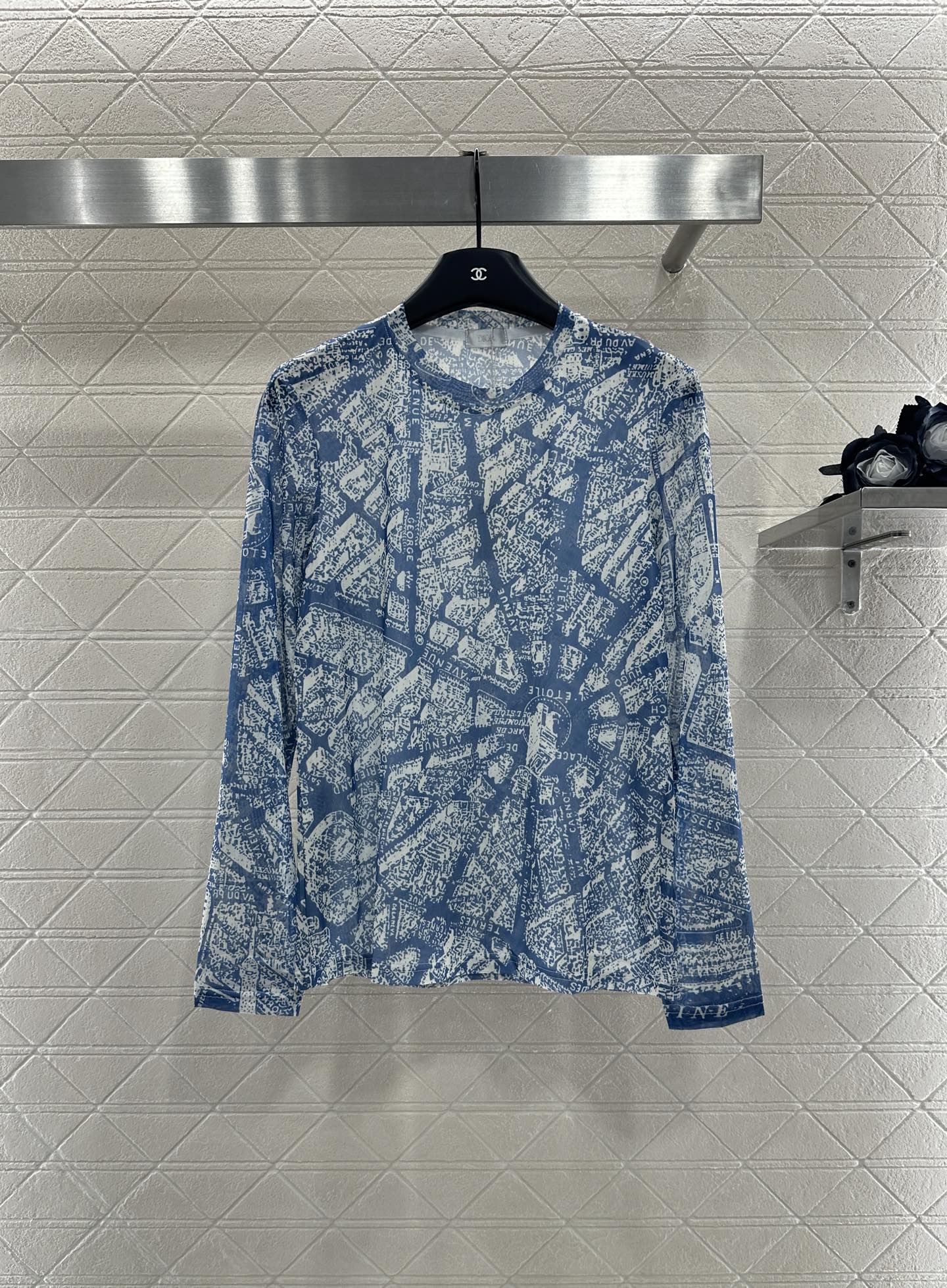 25fw Slim fit round neck printed base shirt