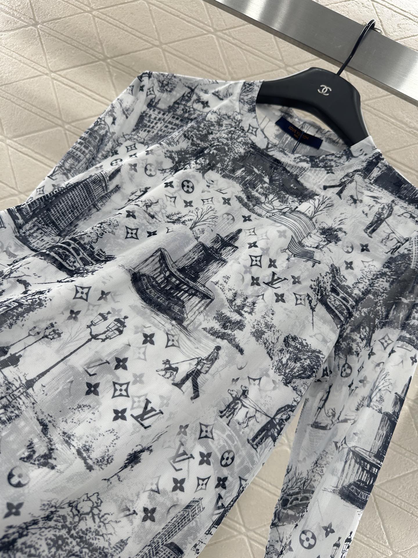 25fw Slim fit printed base shirt