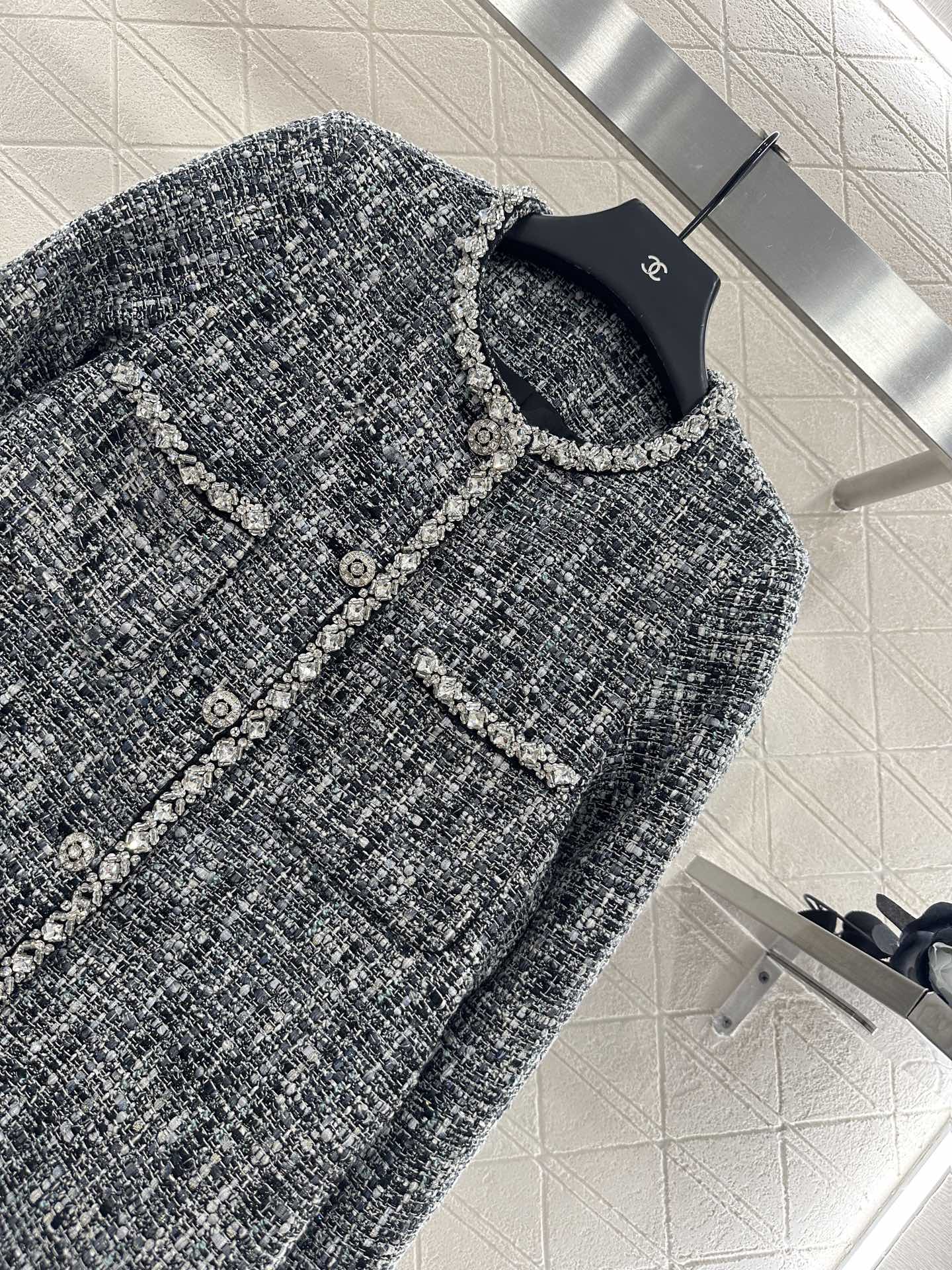 25fw Western style nail bead tied edge jacket