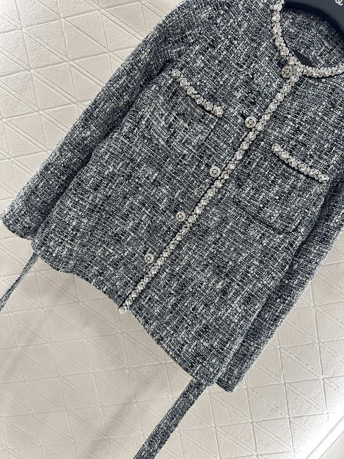 25fw Western style nail bead tied edge jacket