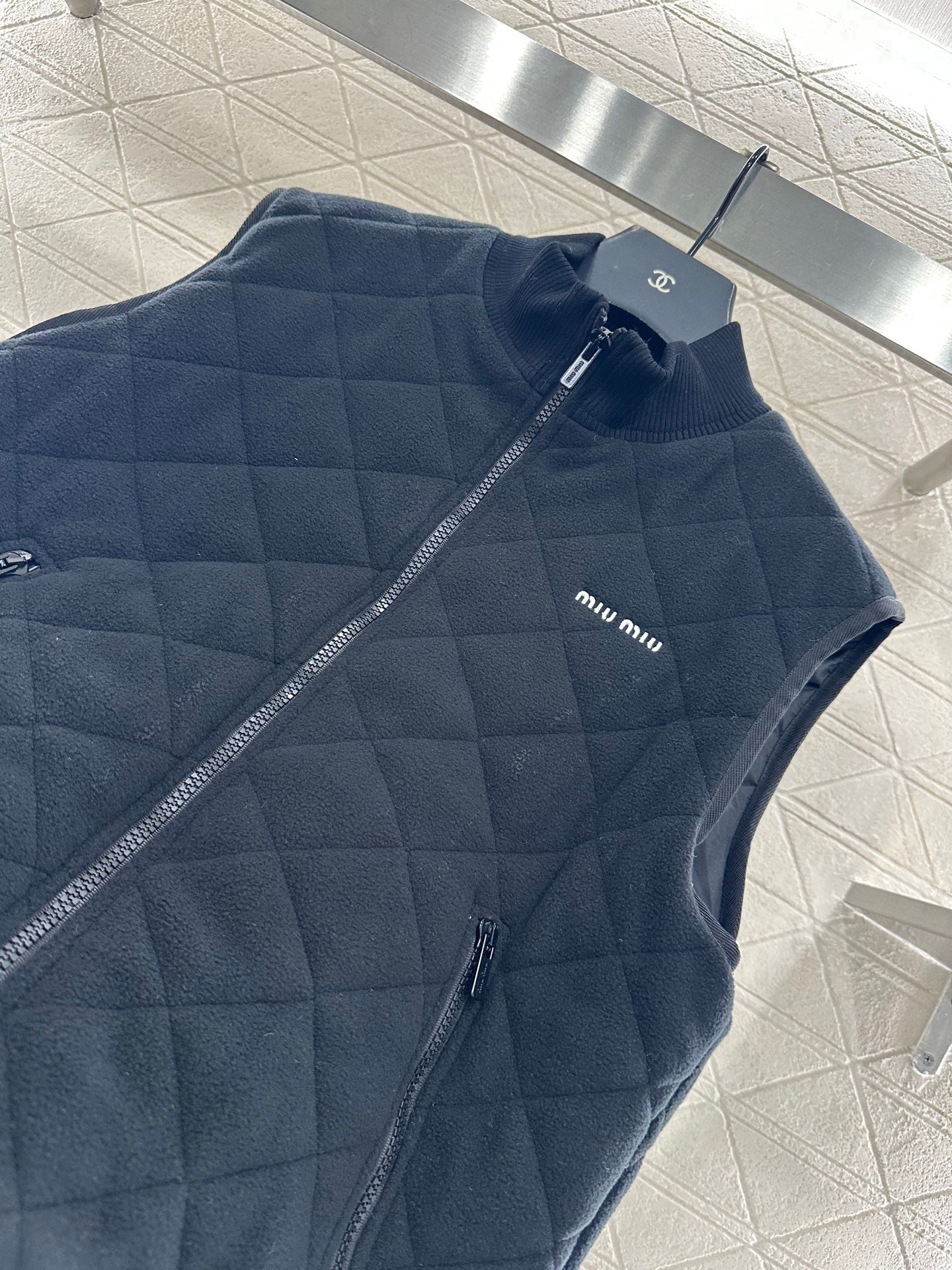 25fw Polar fleece standing collar vest