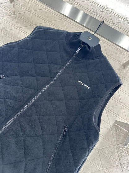 25fw Polar fleece standing collar vest