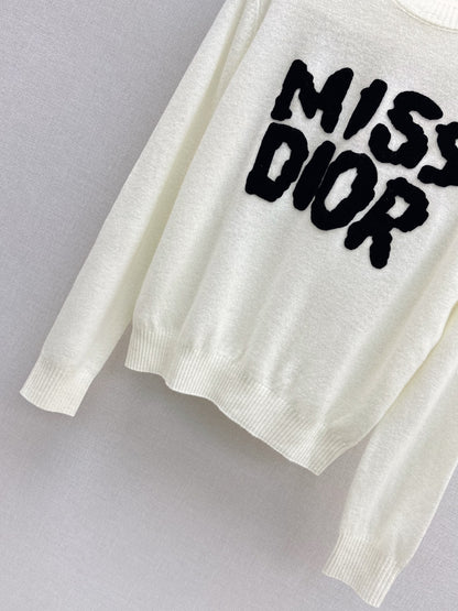 25fw 3D Embroidered Logo Sweater