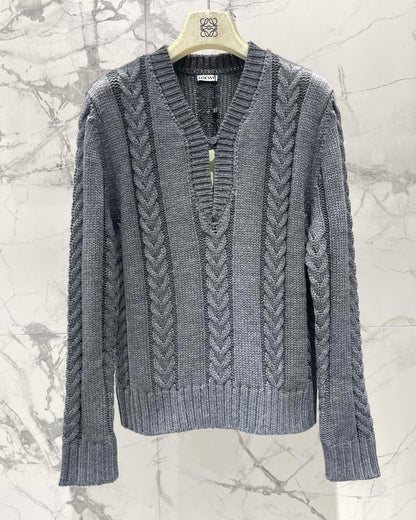 25fw V-neck knitted sweater