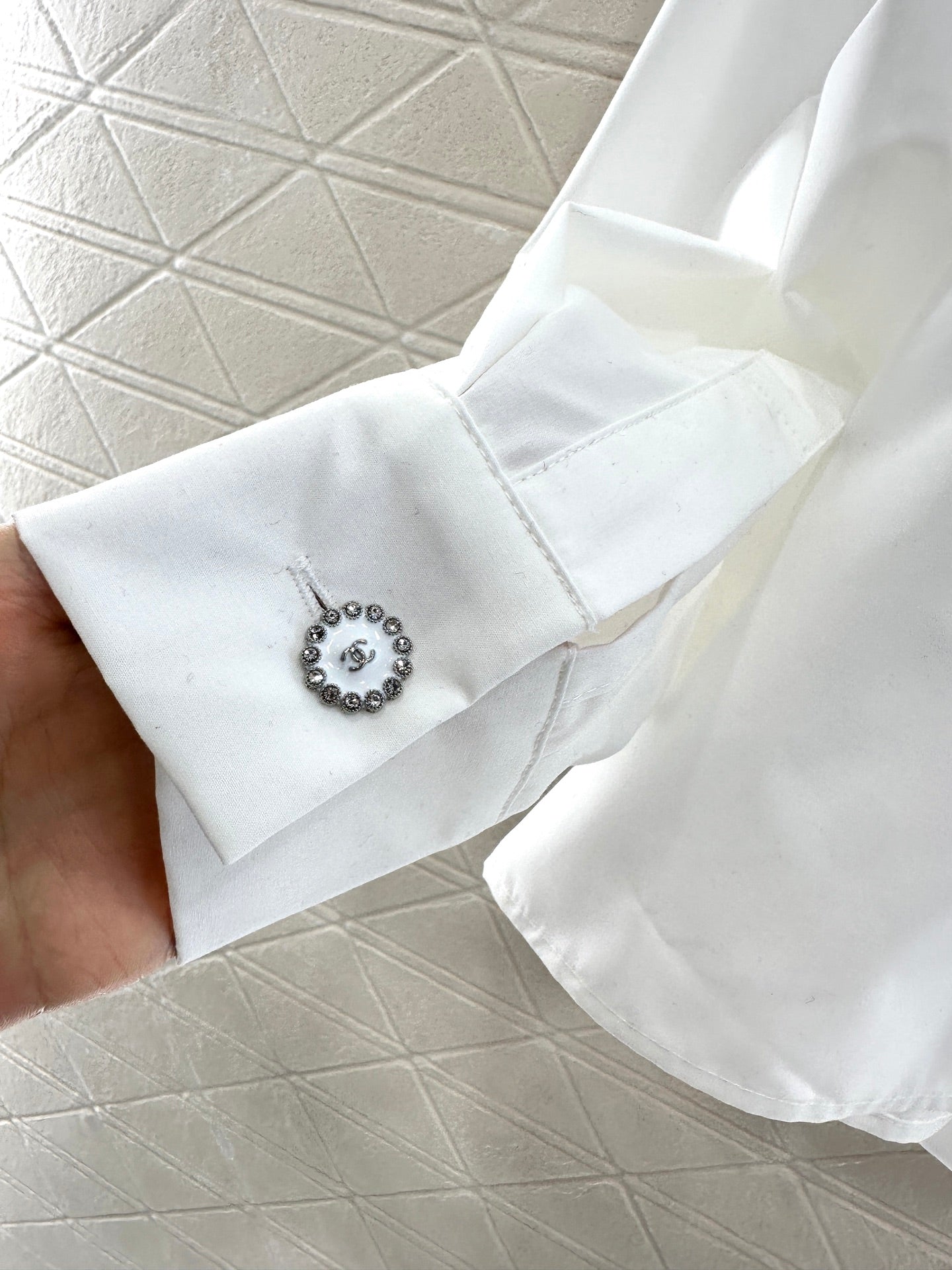 25fw Ribbon tied shirt