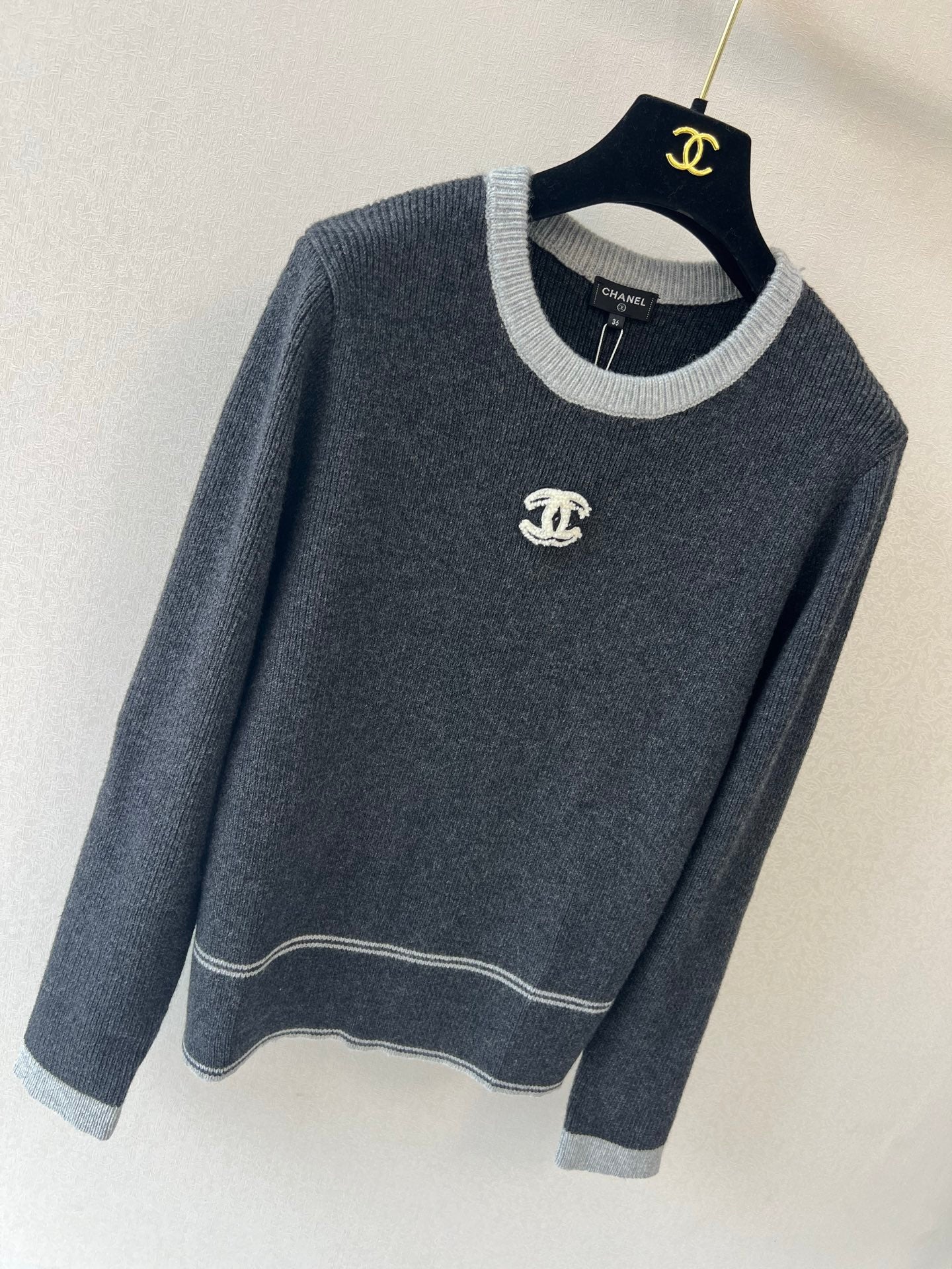 25fw  Round neck long sleeved shirt