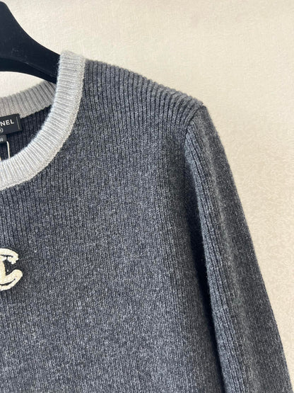 25fw  Round neck long sleeved shirt