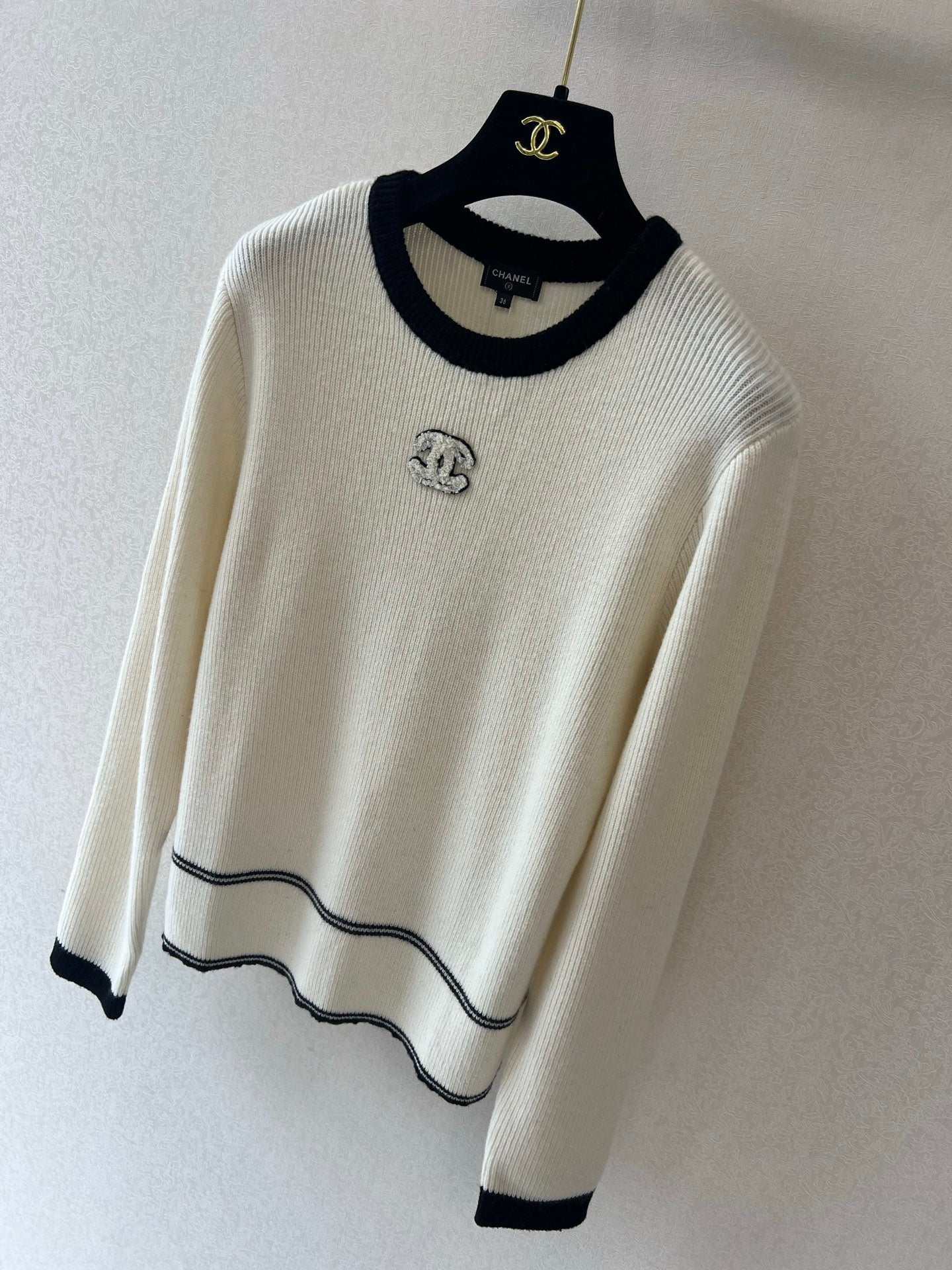 25fw  Round neck long sleeved shirt