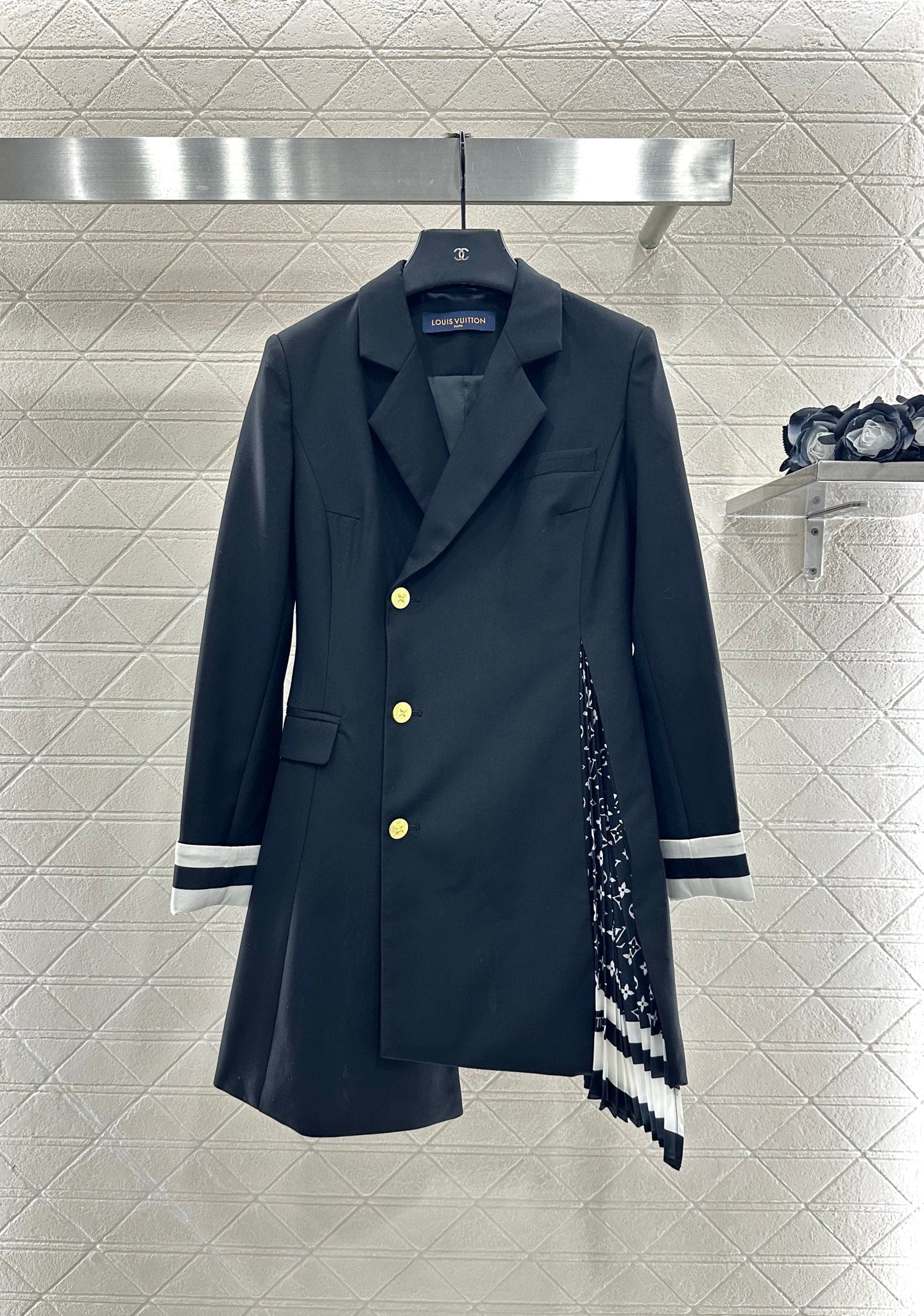 25fw Irregular suit with belt splicing