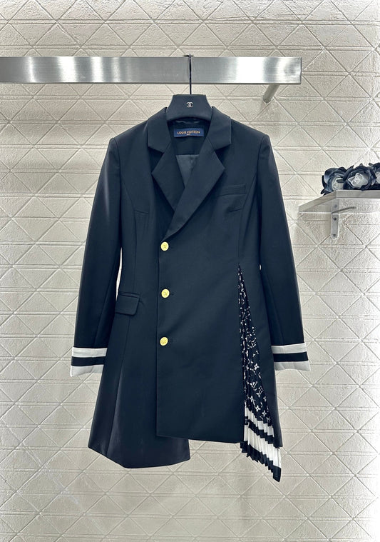 25fw Irregular suit with belt splicing