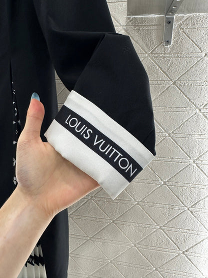 25fw Irregular suit with belt splicing