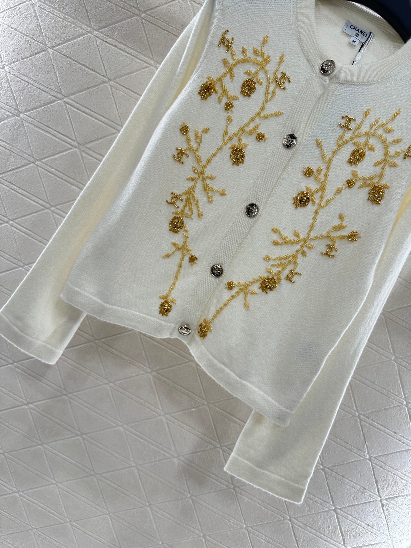 25fw Heavy industry nail bead knitted cardigan