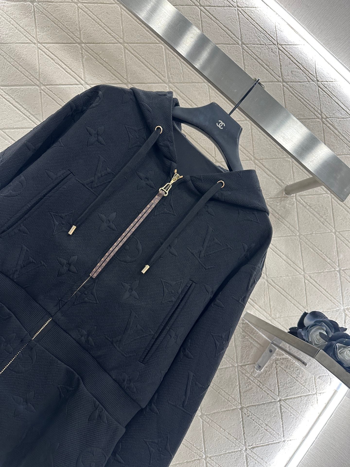 25fw Embossed hooded waist cinching set