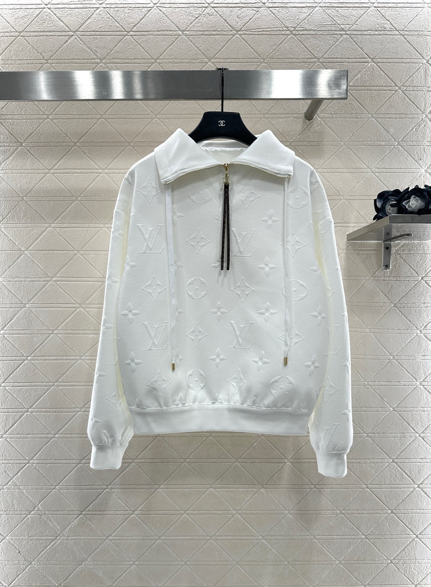 25fw Embossed half open collar set