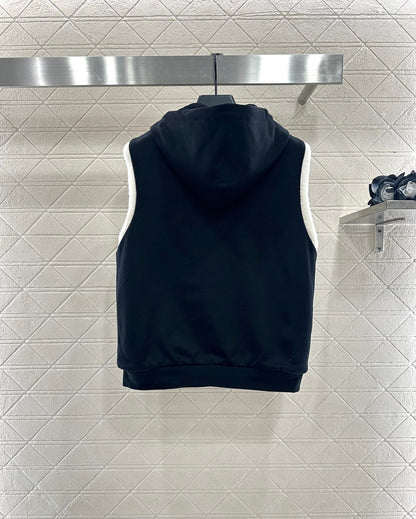 25fw Wear teddy vests on both sides