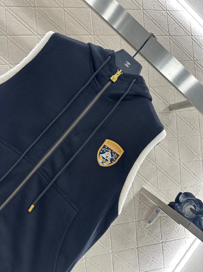 25fw Wear teddy vests on both sides