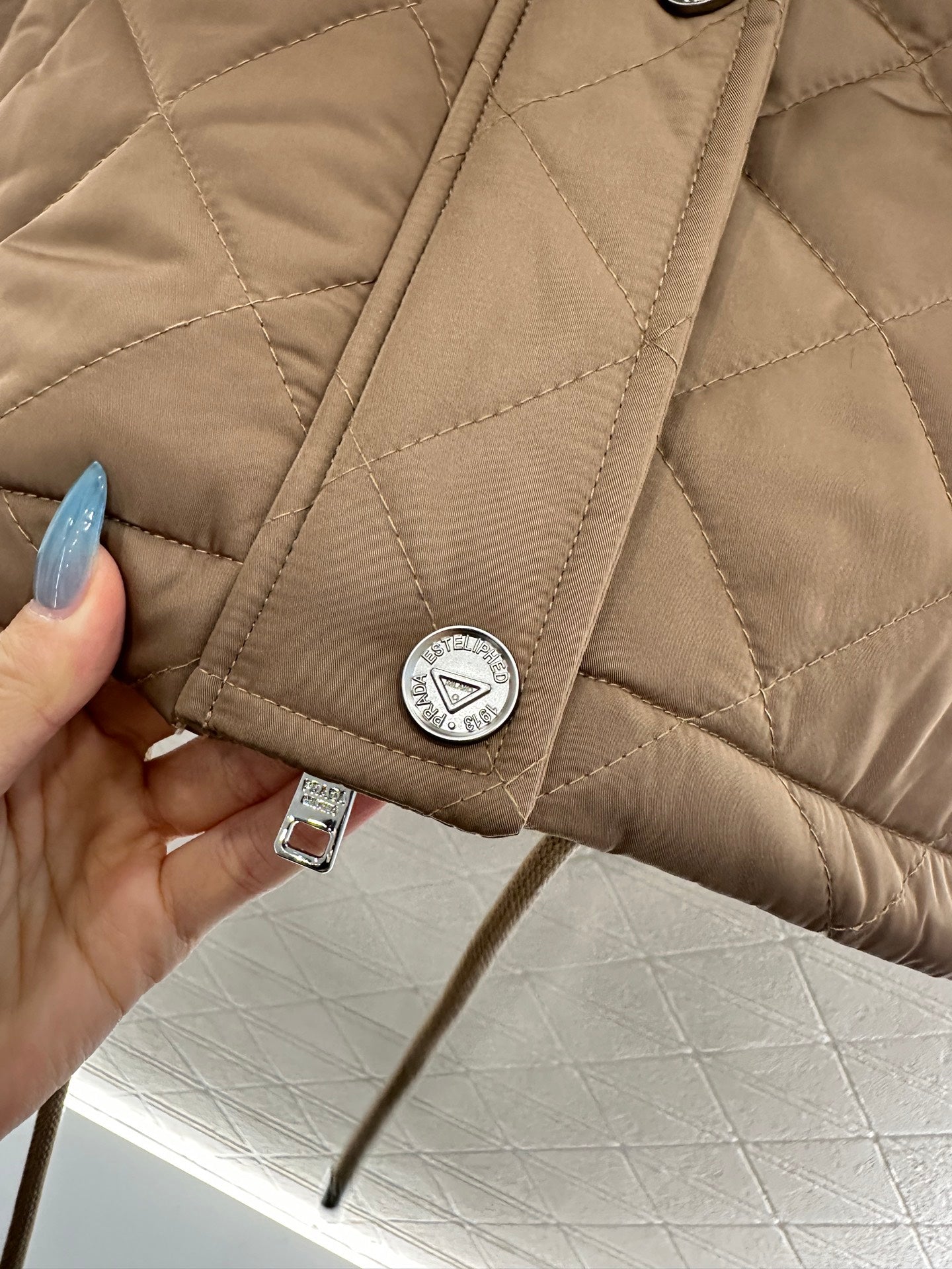 25fw Hooded drawstring waistband cotton jacket