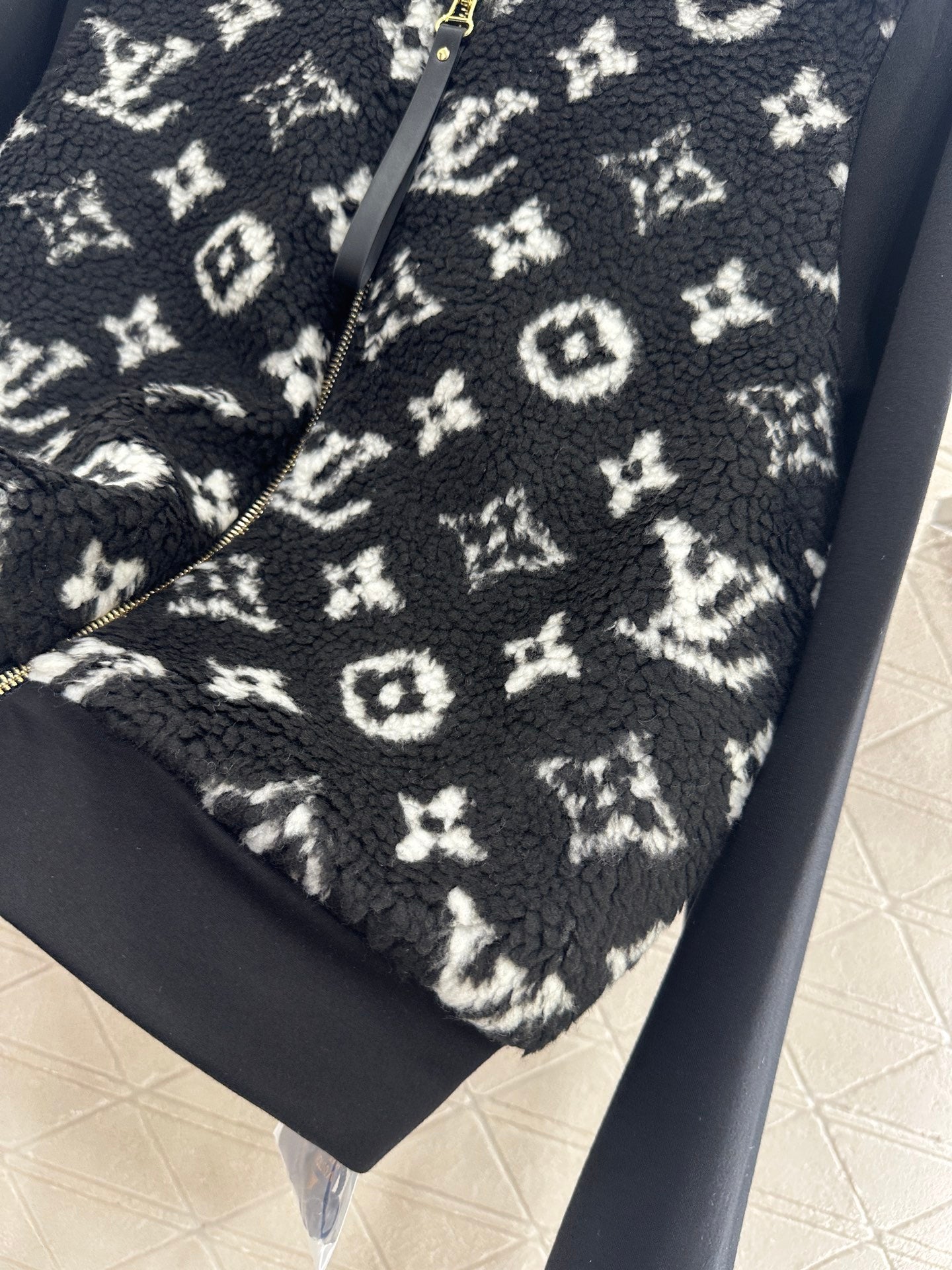 25fw Splicing Teddy Lamb Wool Coat