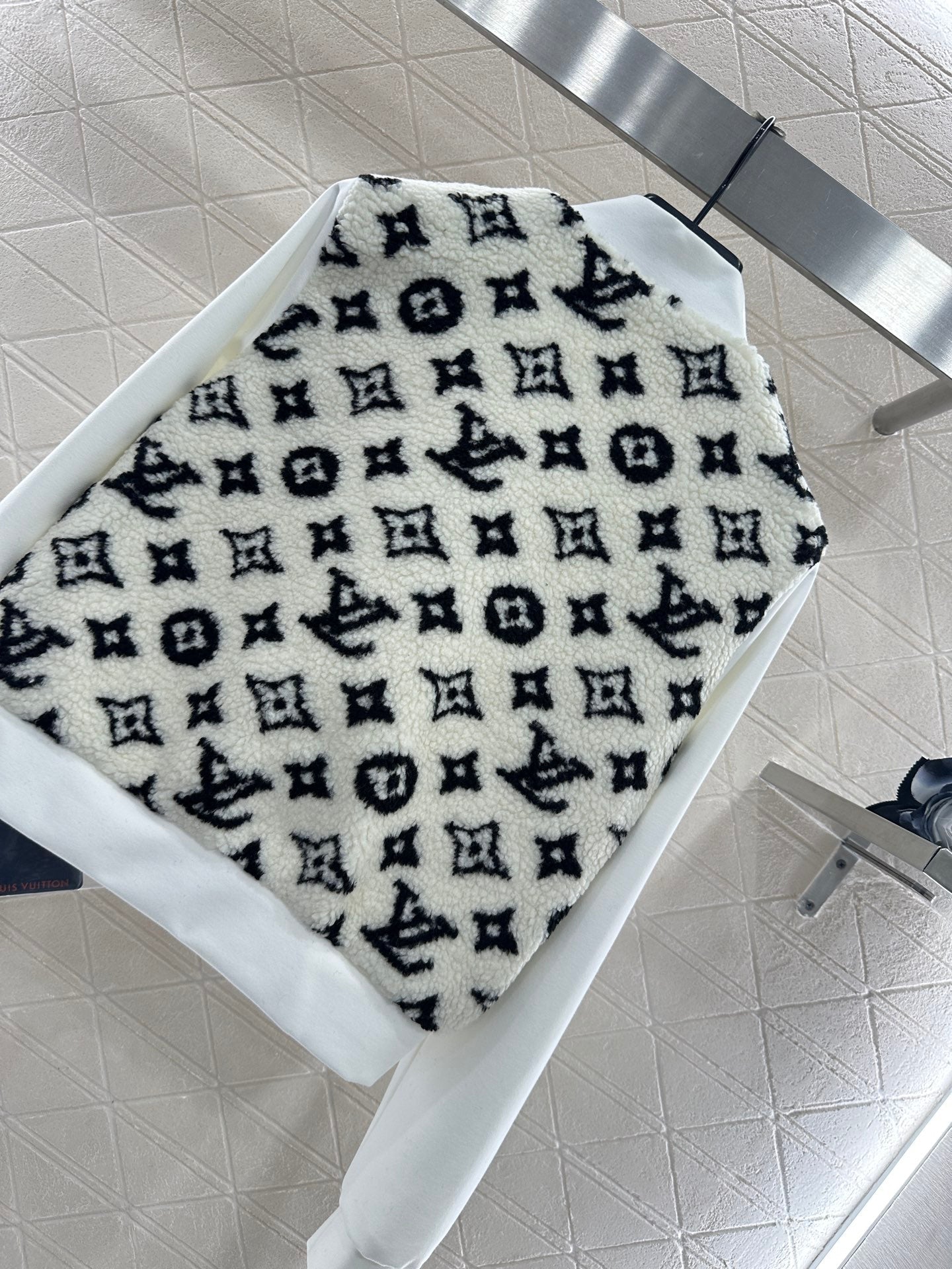 25fw Splicing Teddy Lamb Wool Coat