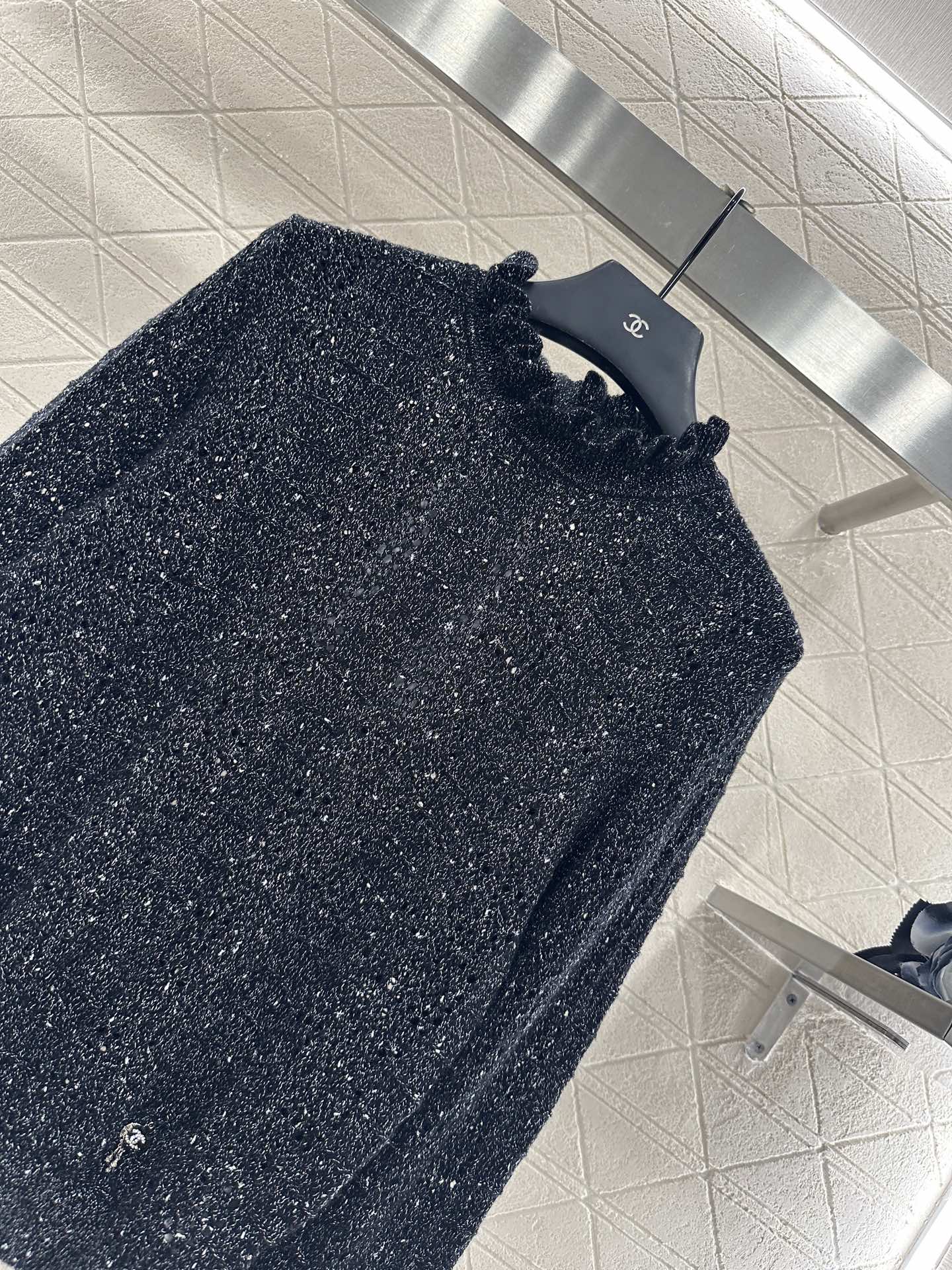 25fw Black fungus lace sweater