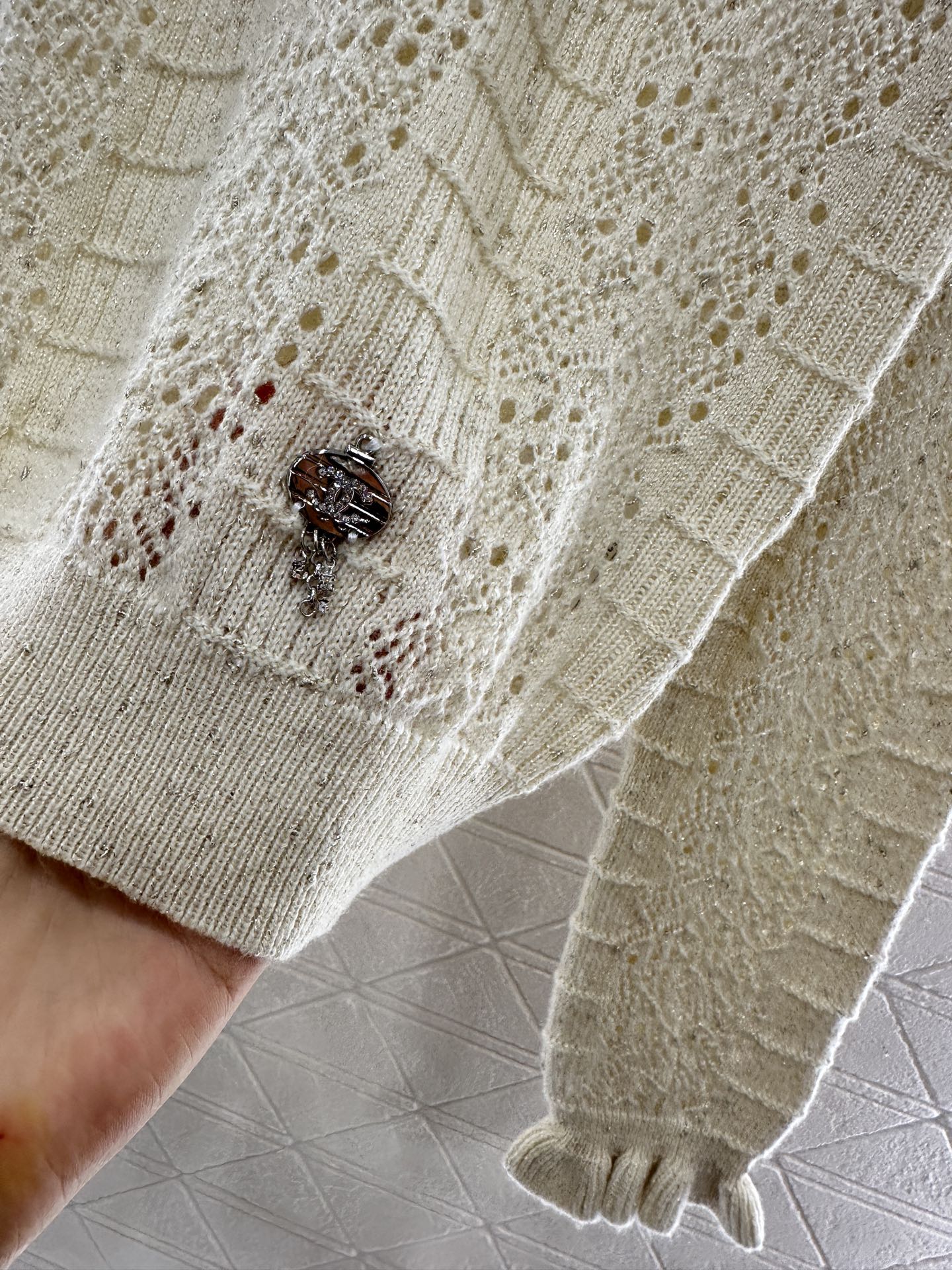 25fw Black fungus lace sweater