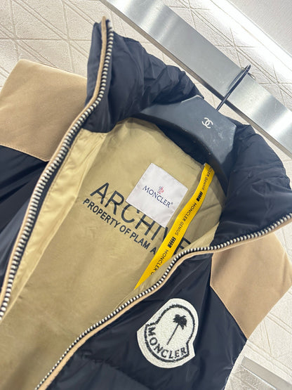 25fw Stand up collar contrasting down vest