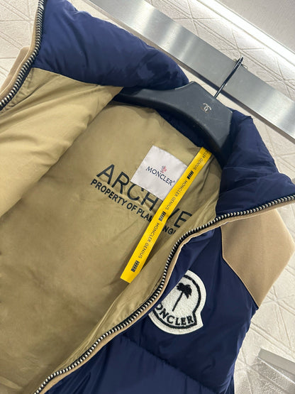 25fw Stand up collar contrasting down vest