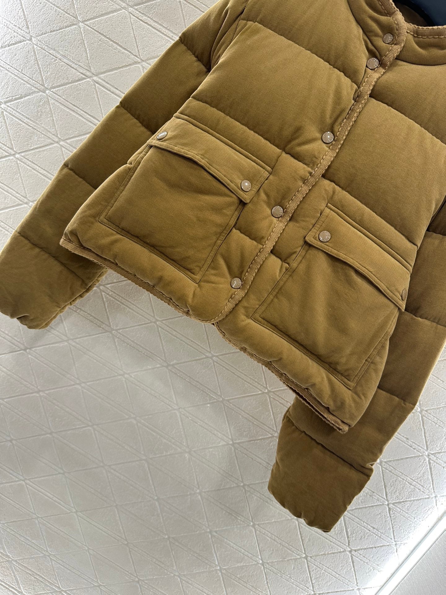 25fw Rectangular embossed stand up collar down jacket