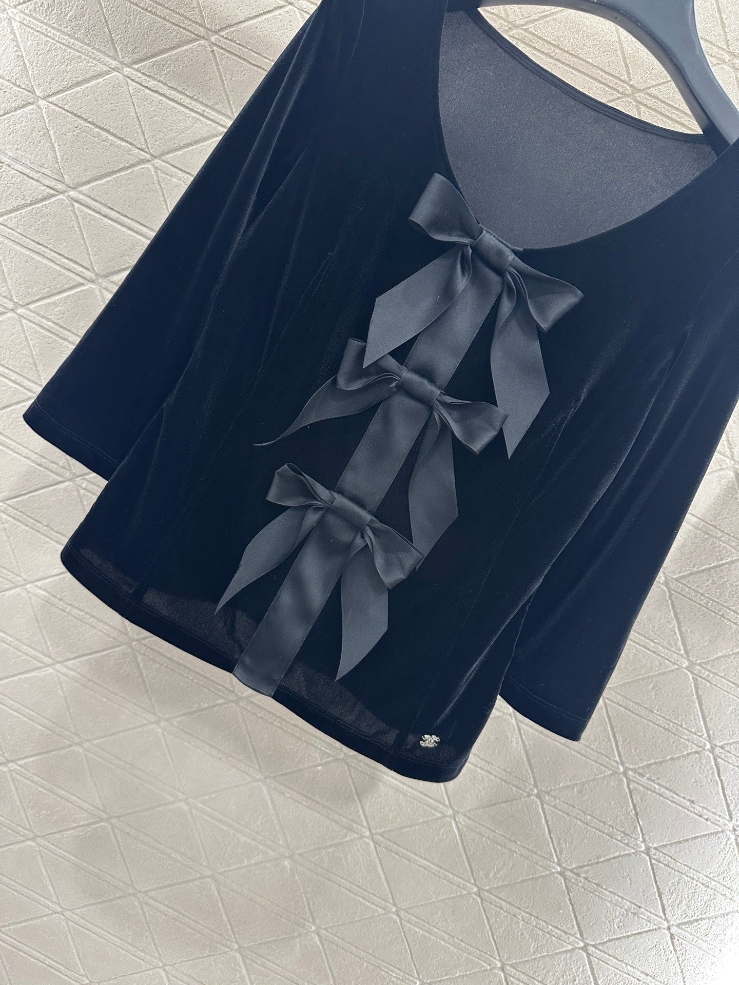 25fw Peach heart collar bow mid sleeve top