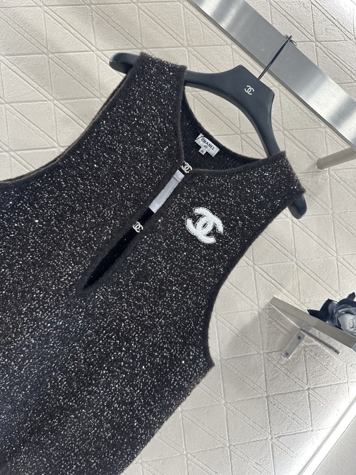 25fw Silver knit vest