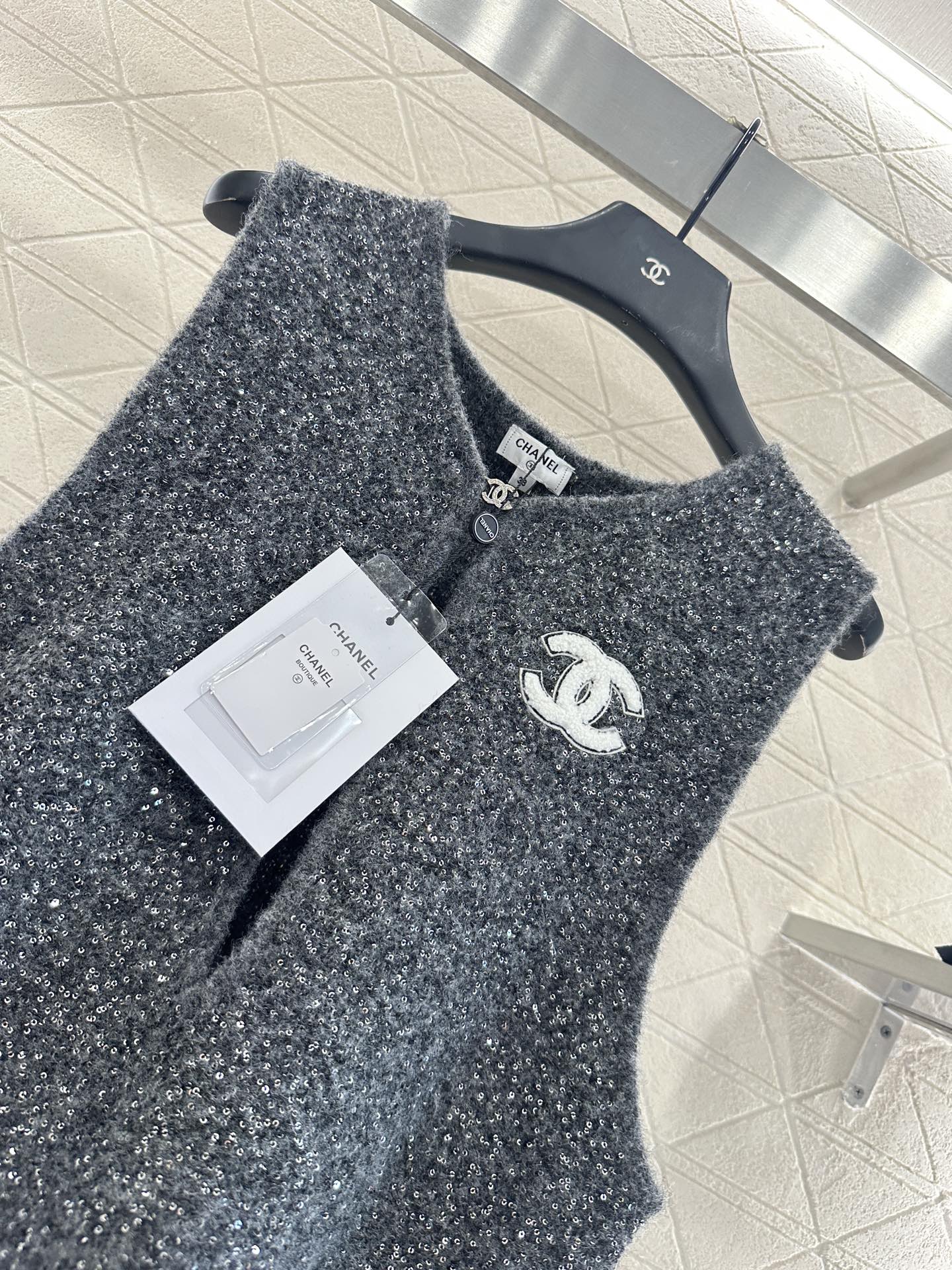 25fw Silver knit vest