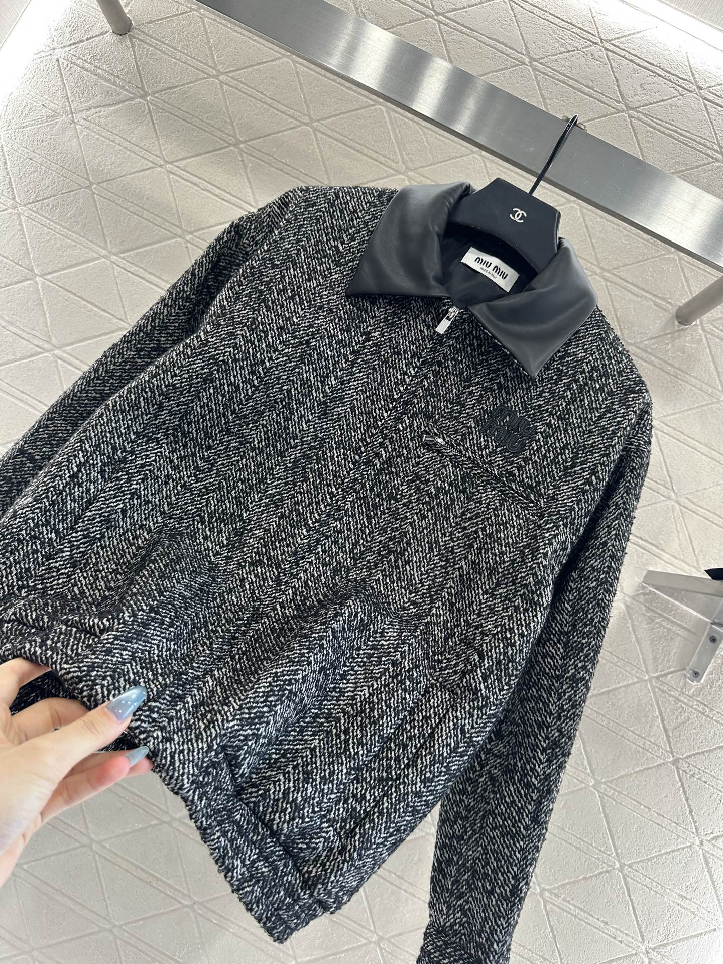 25fw Collar jacket with patchwork leather