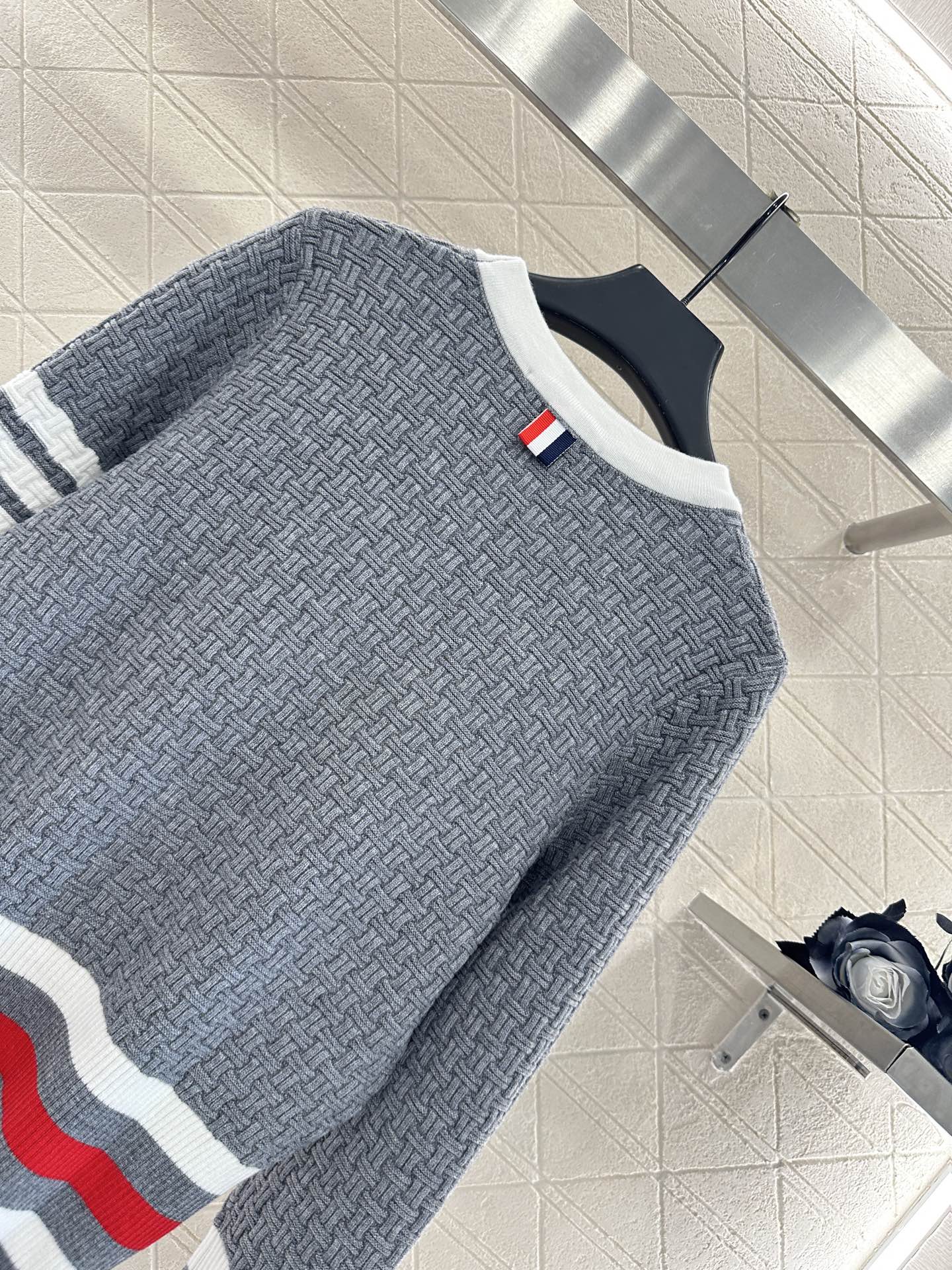 25fw Knitted color blocking knitted cardigan