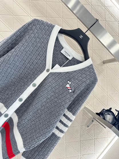 25fw Knitted color blocking knitted cardigan