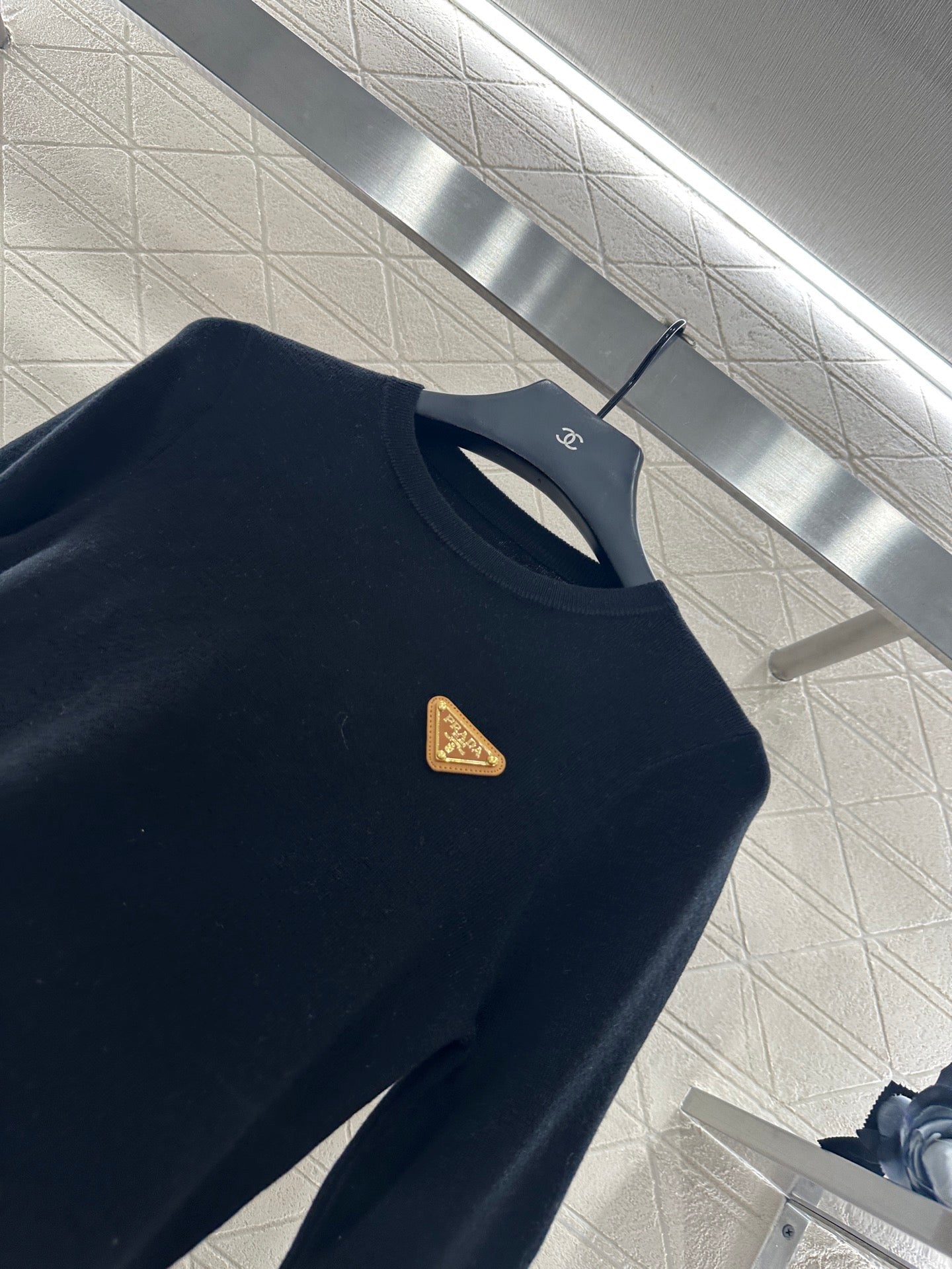 25fw Slim fit round neck base shirt