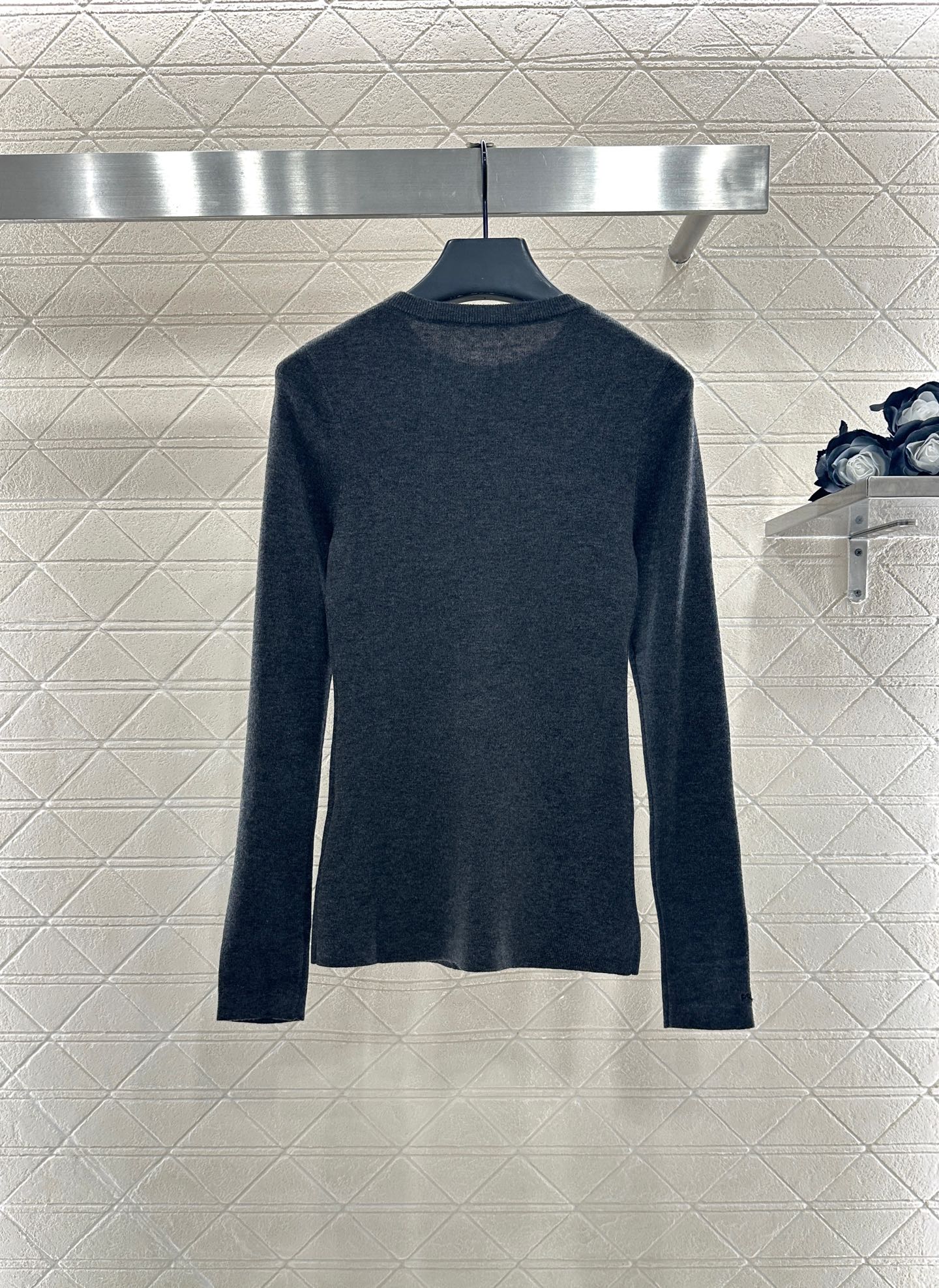 25fw Slim fit round neck base shirt