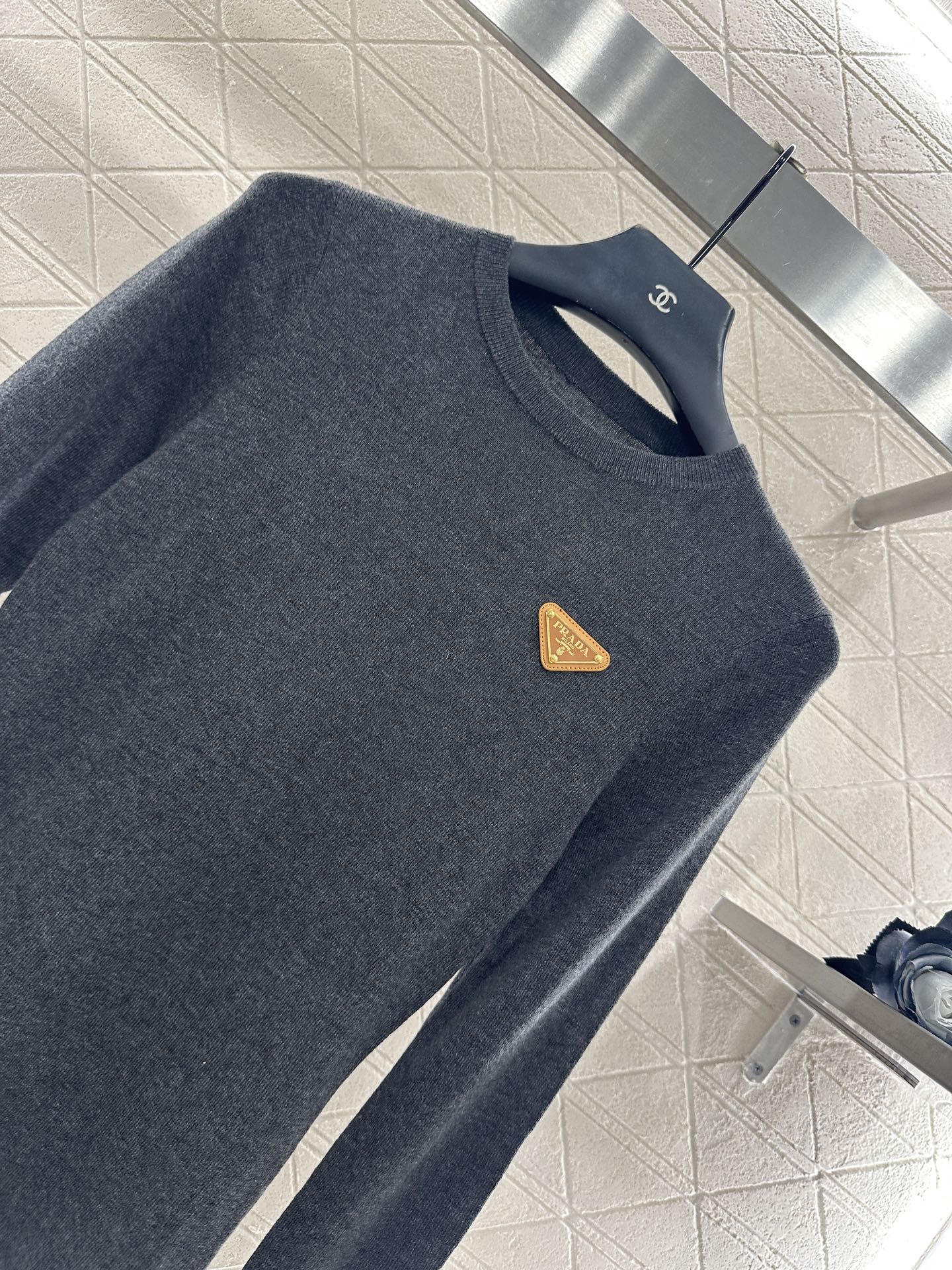 25fw Slim fit round neck base shirt