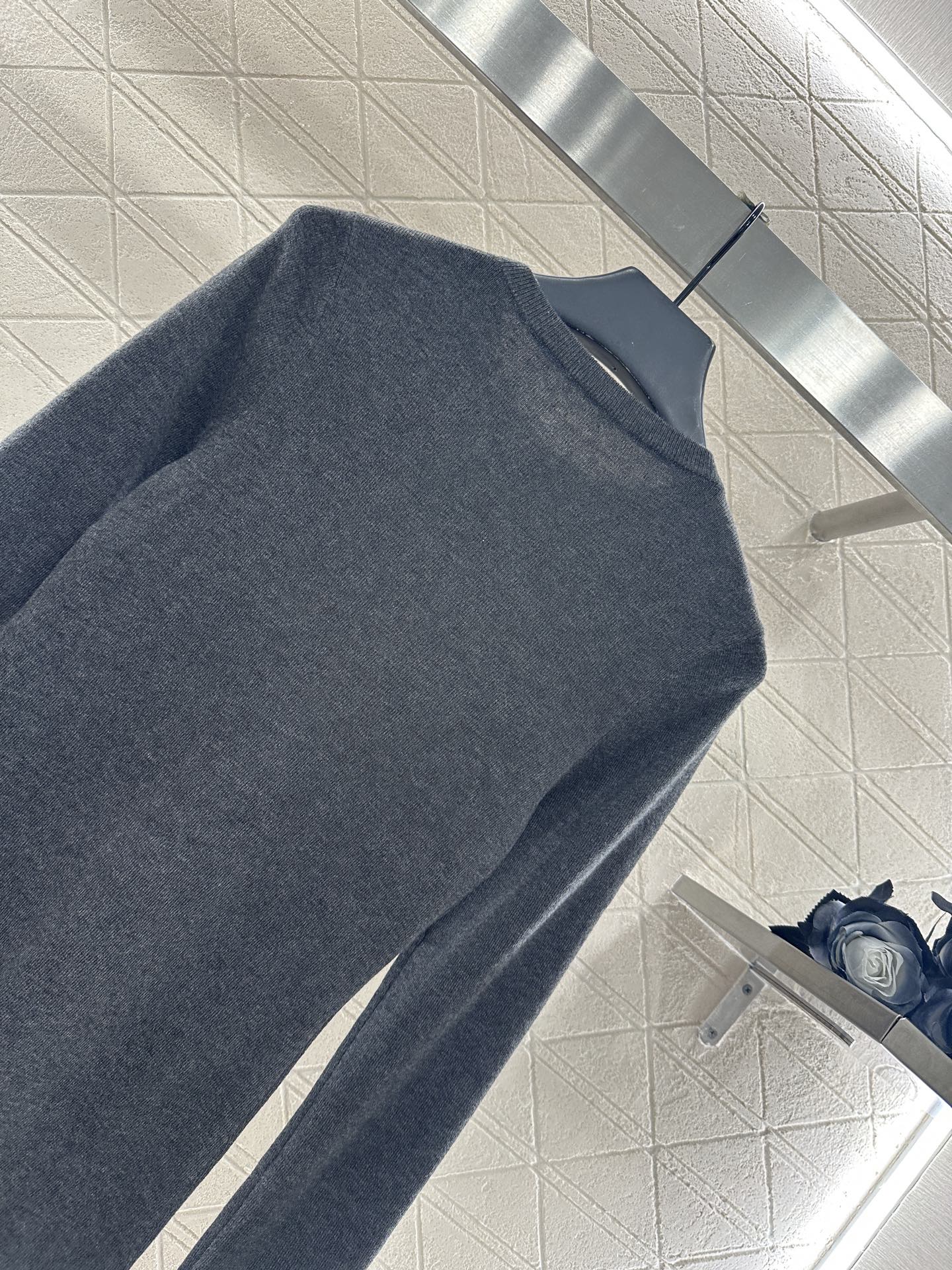 25fw Slim fit round neck base shirt