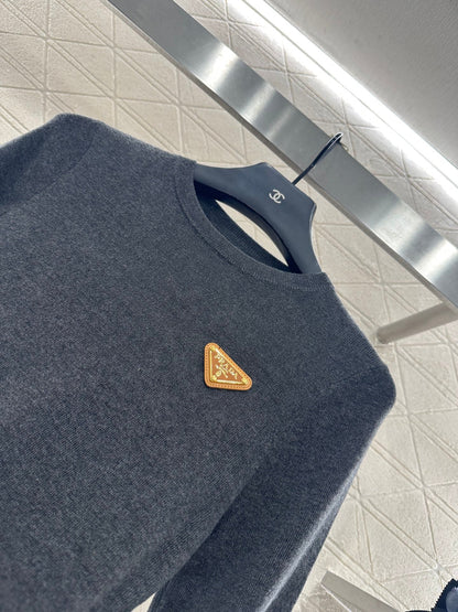 25fw Slim fit round neck base shirt