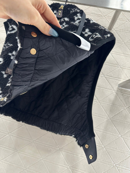 25fw Hooded Teddy Plush Camry Vest