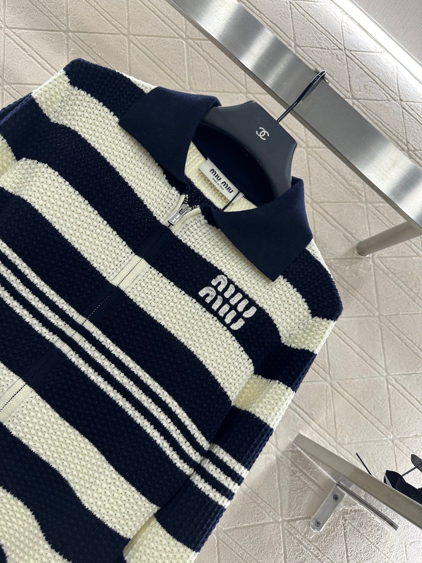 25fw Collar knit striped cardigan