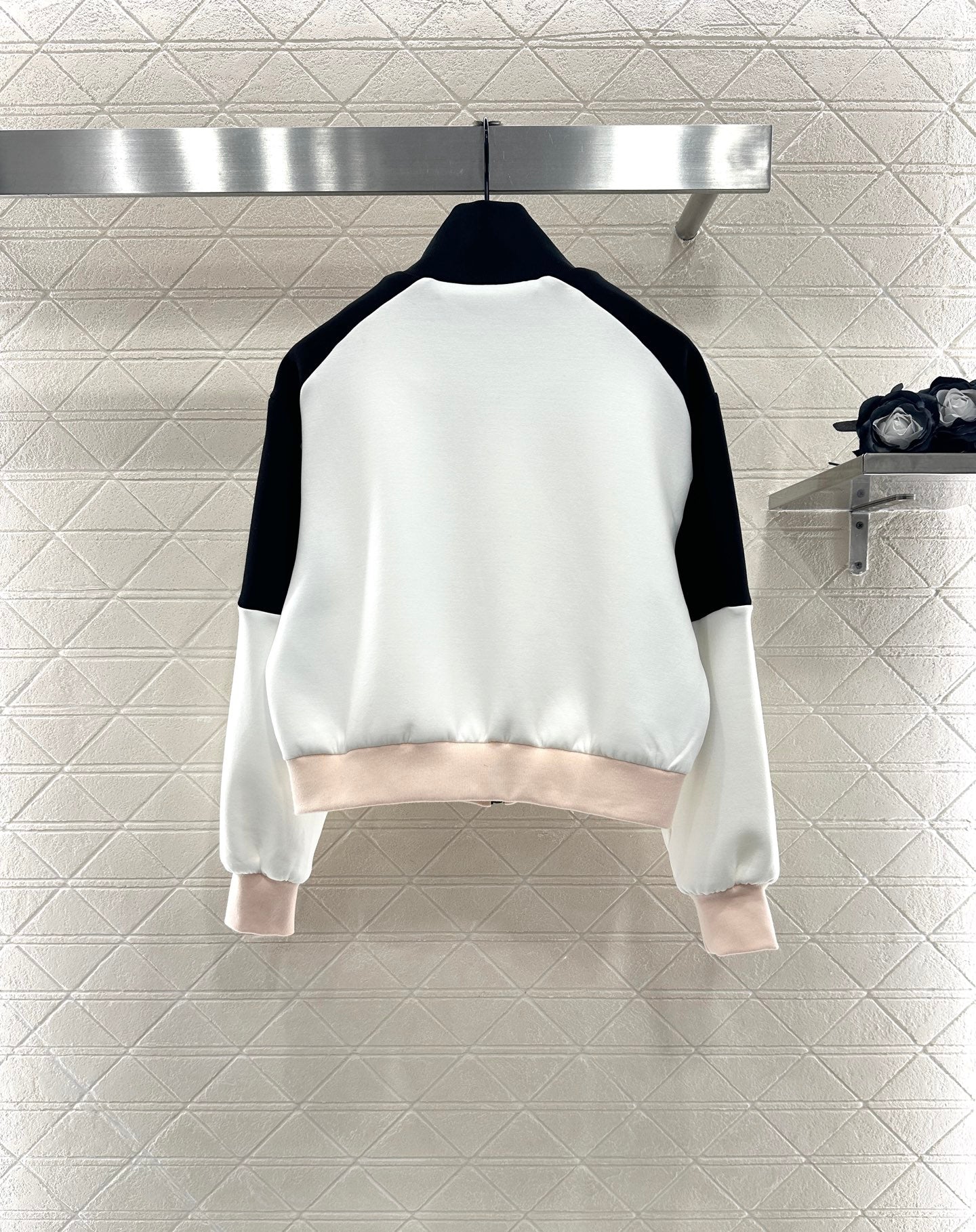 25fw Shoulder cut color zipper jacket and pants set