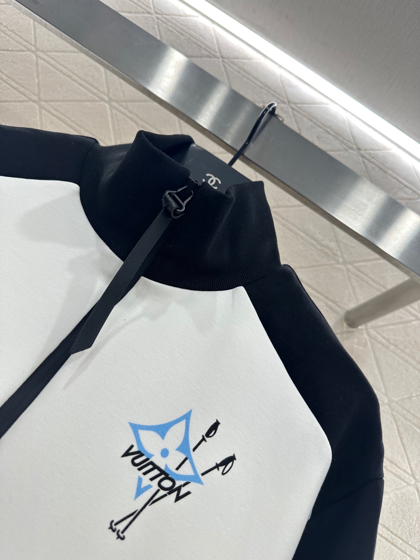 25fw Shoulder cut color zipper jacket and pants set