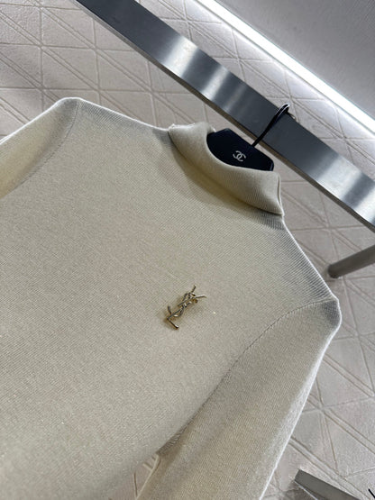 25fw High neck brooch base shirt