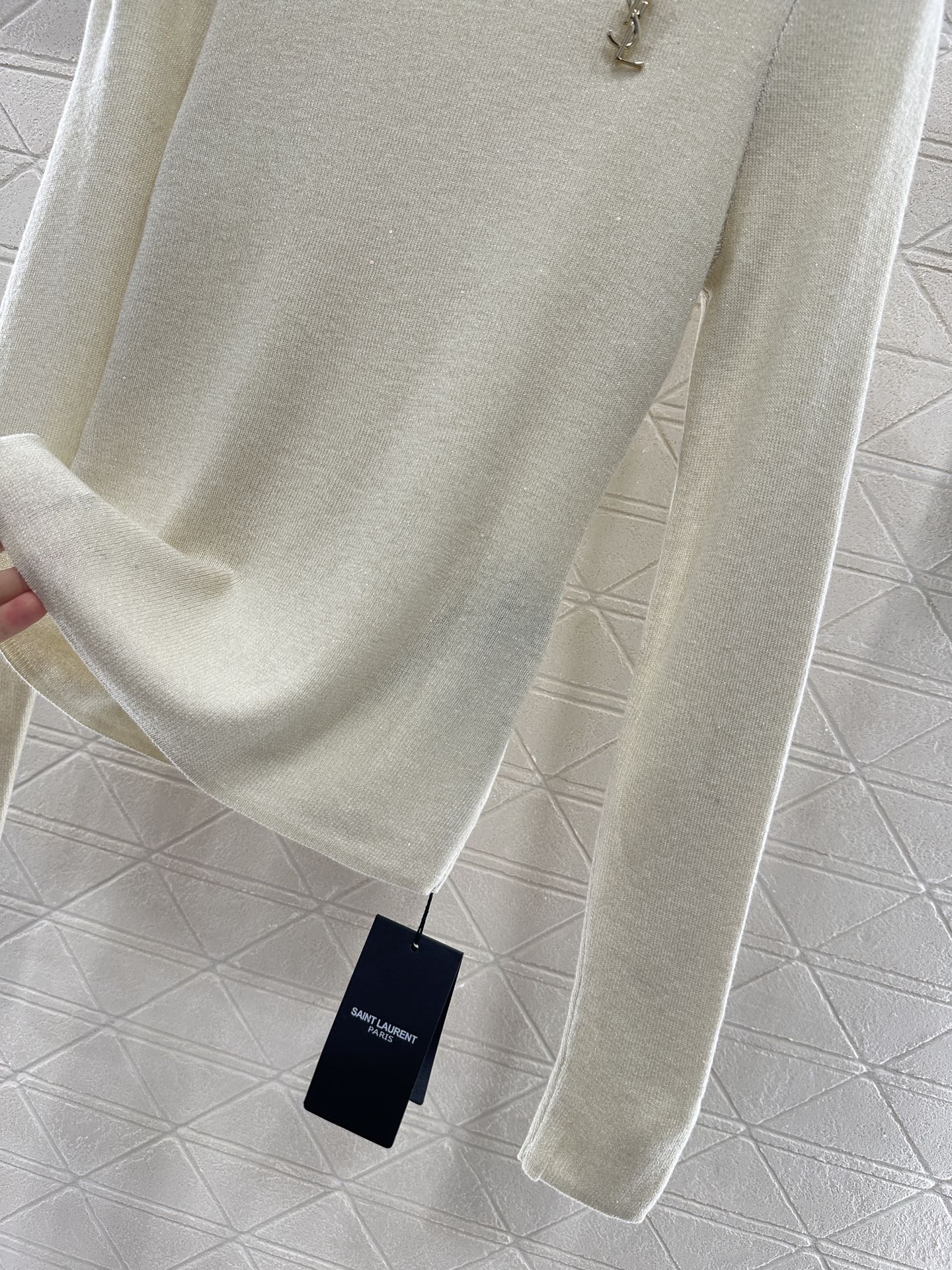 25fw High neck brooch base shirt