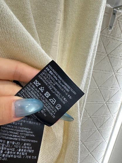 25fw High neck brooch base shirt