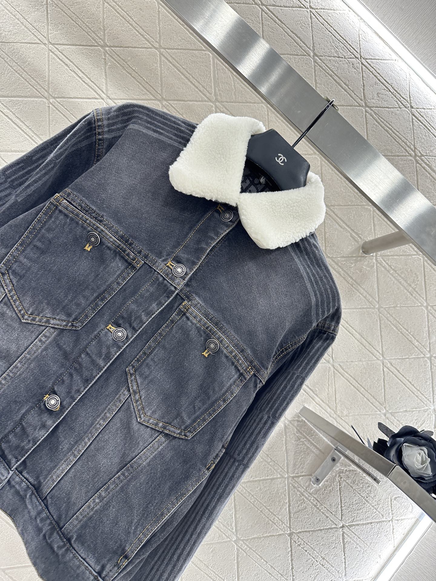 25fw Plush collar denim jacket